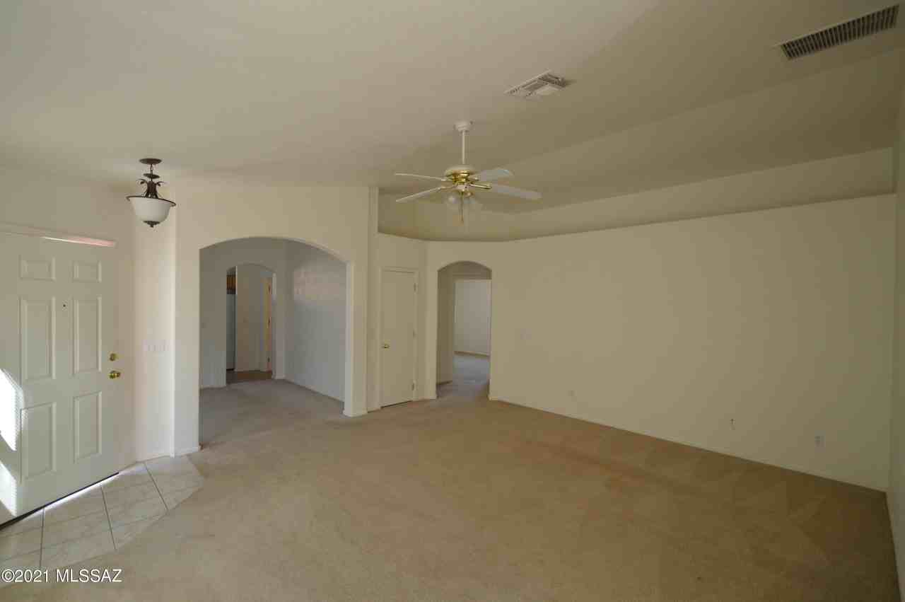 7925 W Mural Hill Dr - Photo 5 of 12