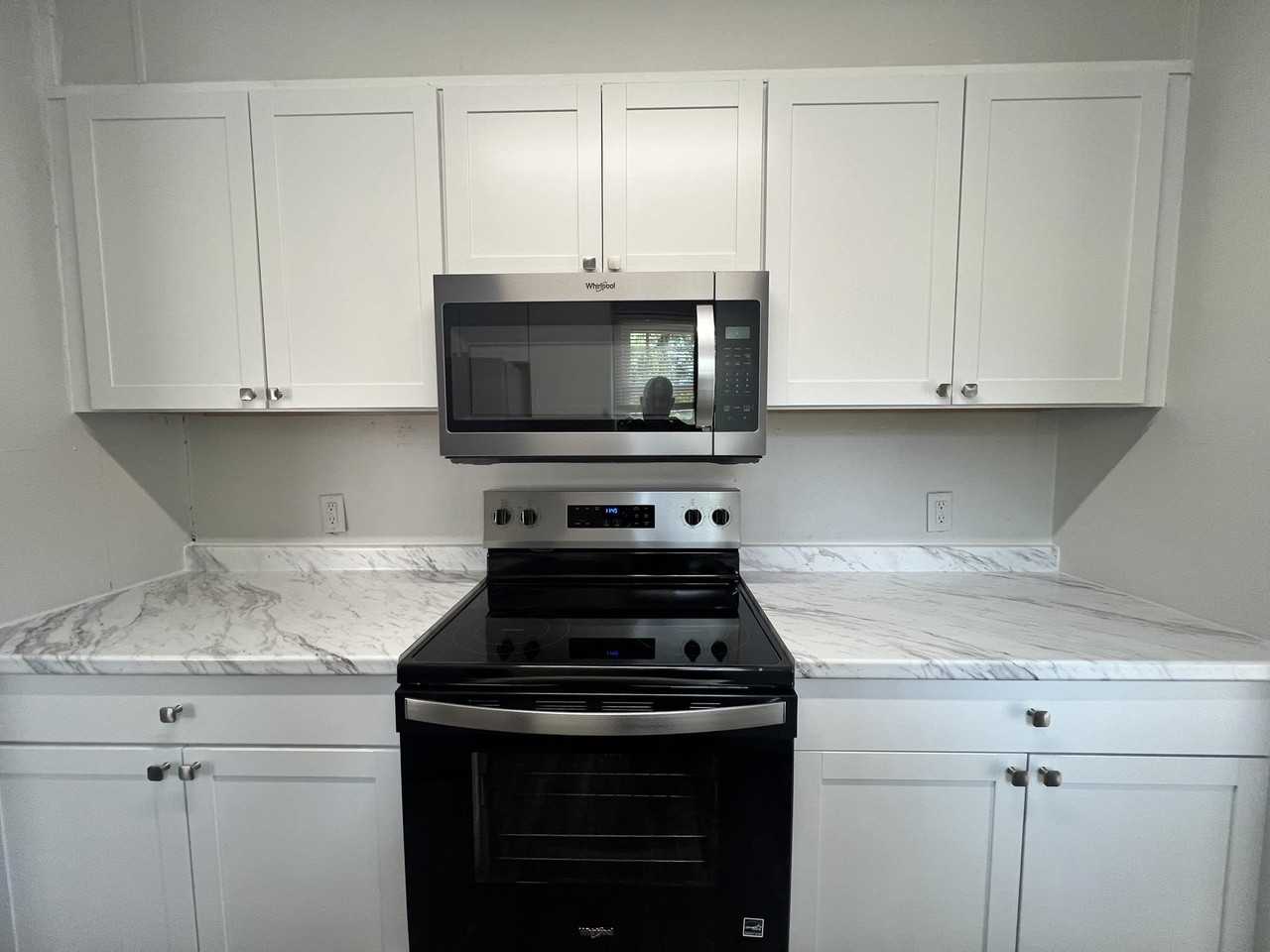 2613 Rippee Rd - Photo 7 of 17