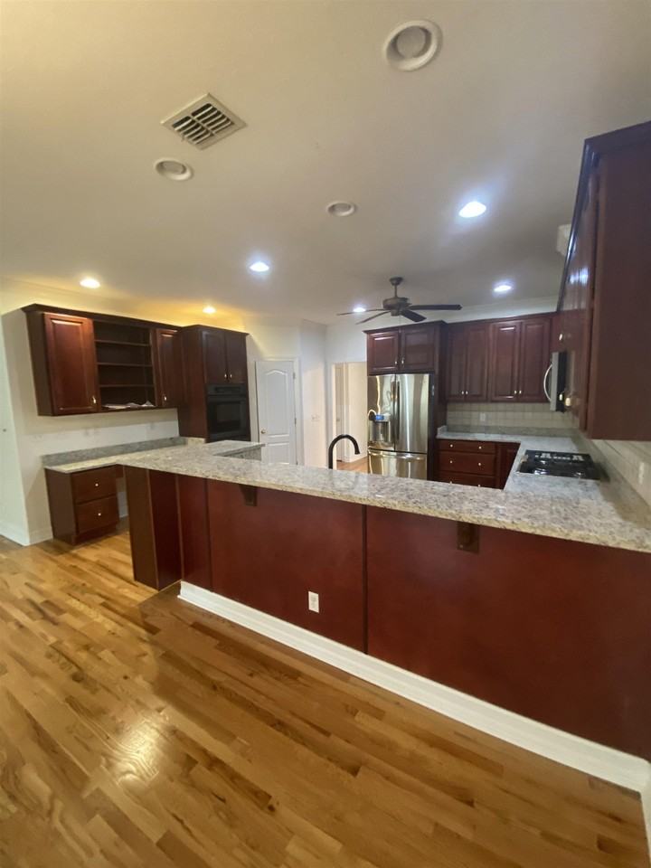 5145 Wild Rose Way - Photo 7 of 26