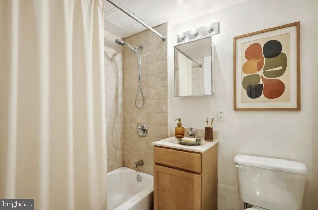 800 4th St Sw Apt S113 #S113 - Photo 5 of 34