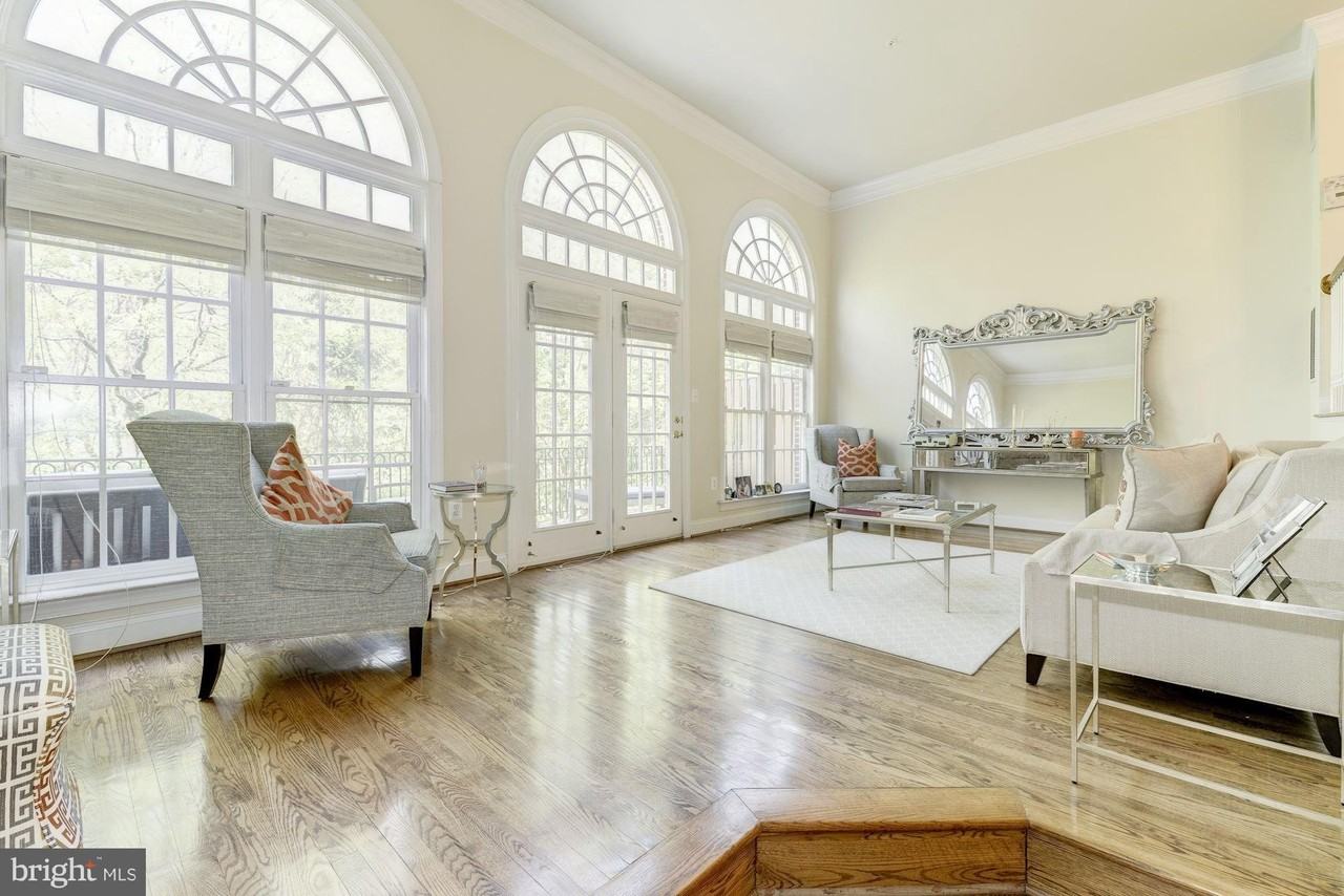 4005 Mansion Dr Nw - Photo 2 of 32