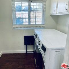 11158 Newcastle Ave - Photo 3 of 8