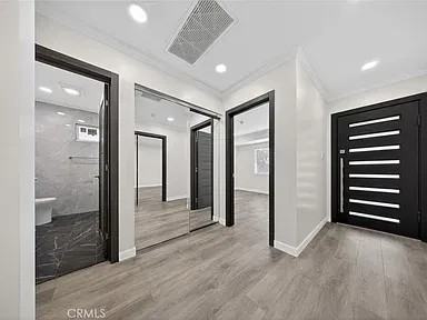 15753 Cohasset St - Photo 6 of 8