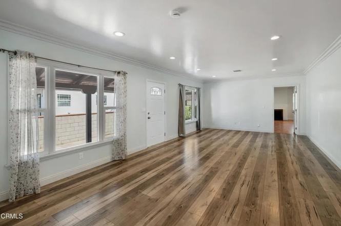 1211 S Pine St - Photo 6 of 8