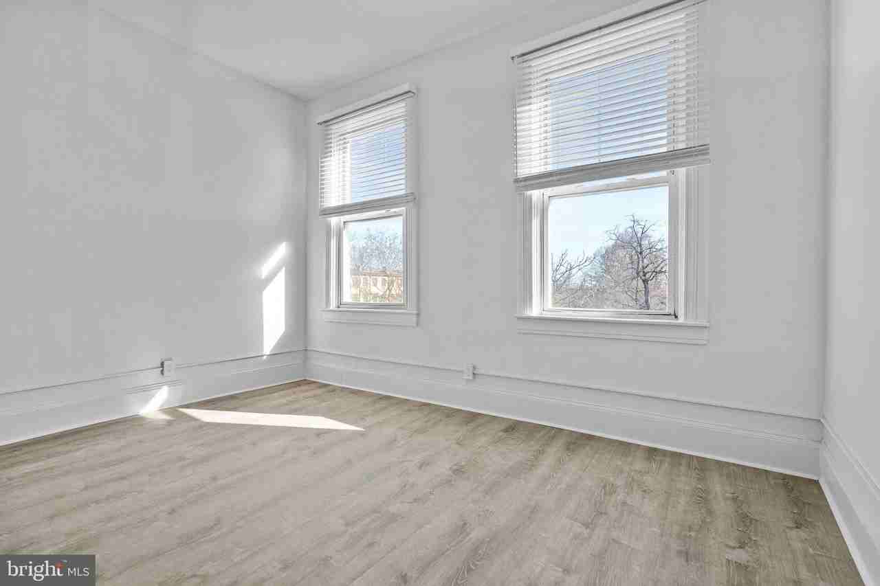 1308 W Lexington St Apt 3f - Photo 5 of 14