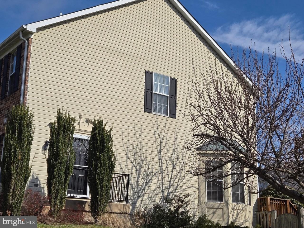 300 Cinnabar Ln - Photo 4 of 43