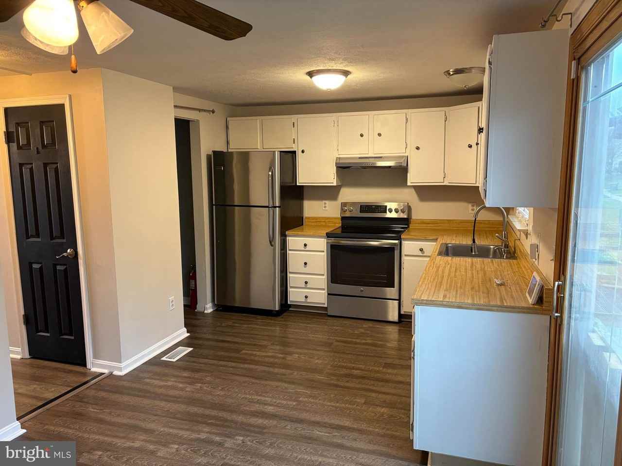 102 Laurel Valley Ct - Photo 4 of 14