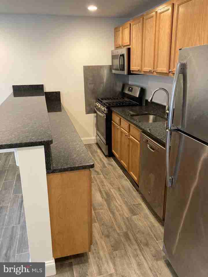 612 Kennebec Ave Apt B2 - Photo 4 of 15