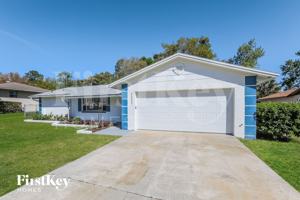 featured image of 7033 Crestlake Dr