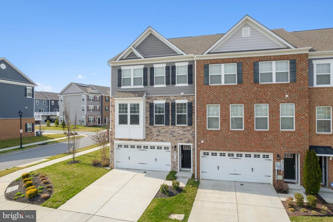 9715 Summerton Dr - Photo 2 of 50