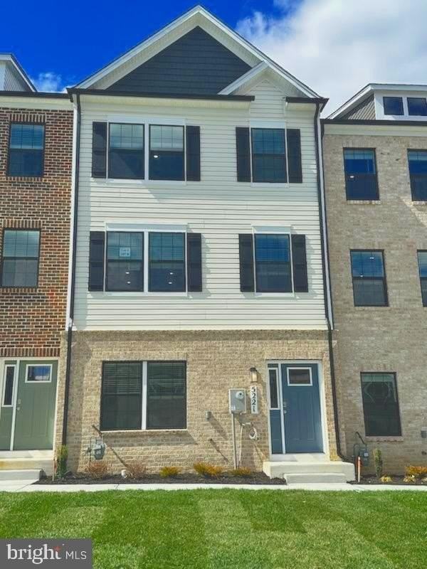 5221 Manor Park Way - Photo 2 of 34