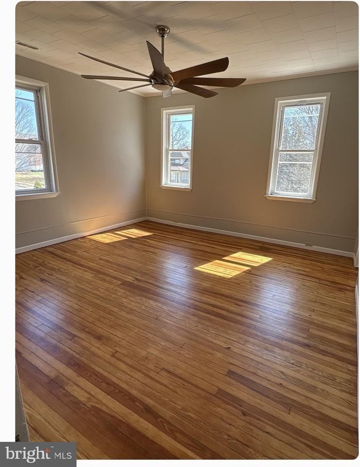 109 Union Ave Unit B - Photo 5 of 8