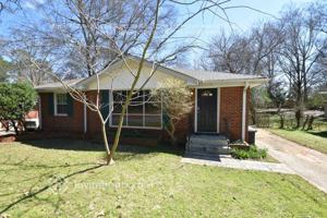 featured image of 216 Austin Ave Ne