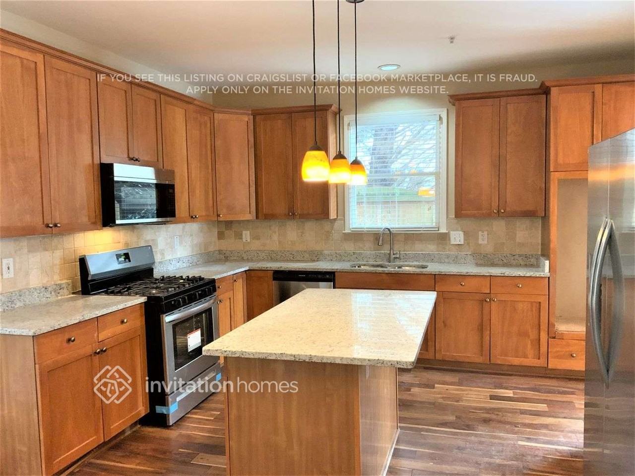 1396 Merrifield Ln - Photo 5 of 18