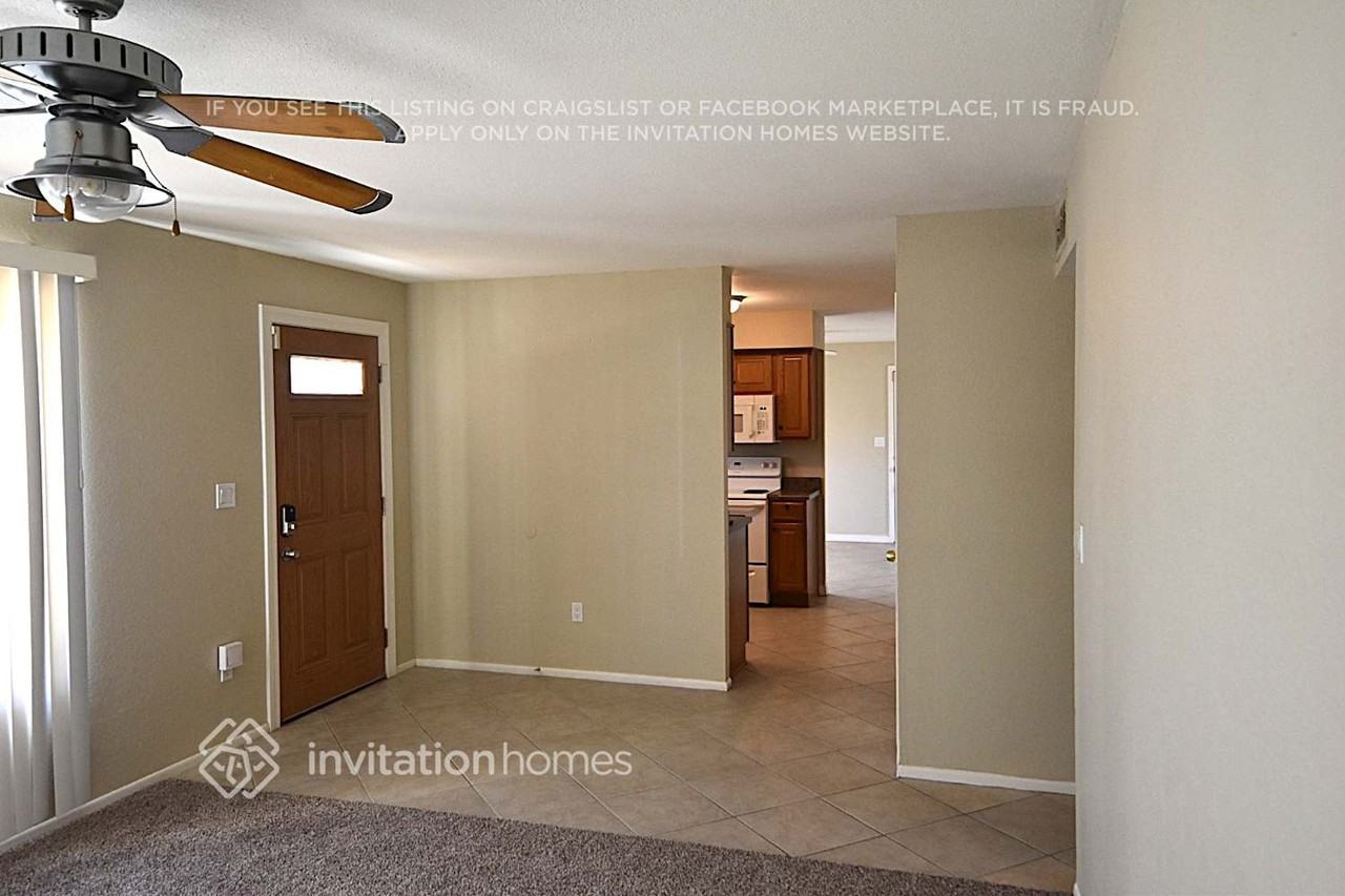 7132 W Beryl Ave - Photo 2 of 12