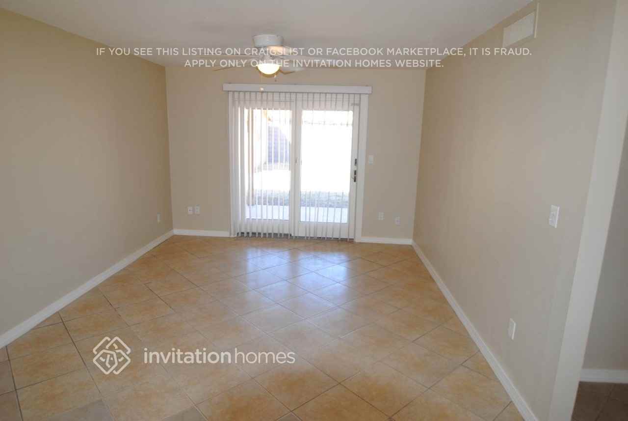 7132 W Beryl Ave - Photo 7 of 12