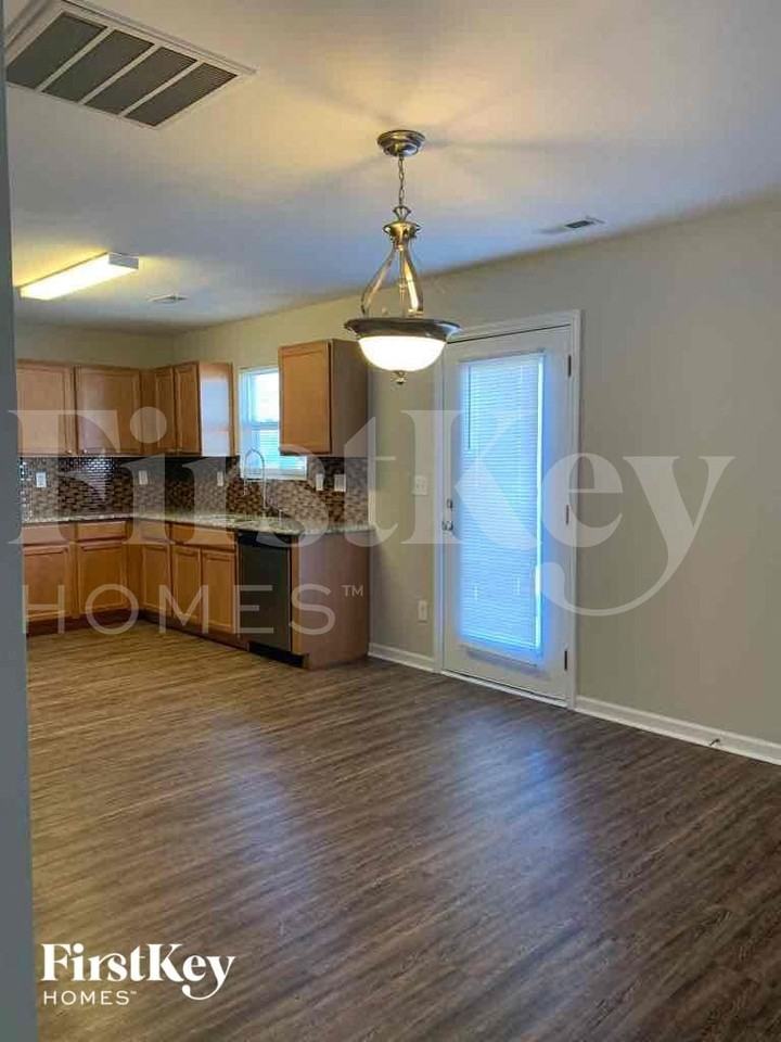 3185 Asheton Grove Ct - Photo 4 of 14