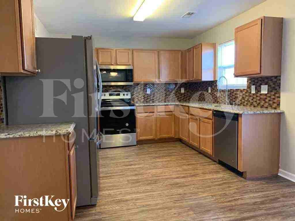 3185 Asheton Grove Ct - Photo 5 of 14