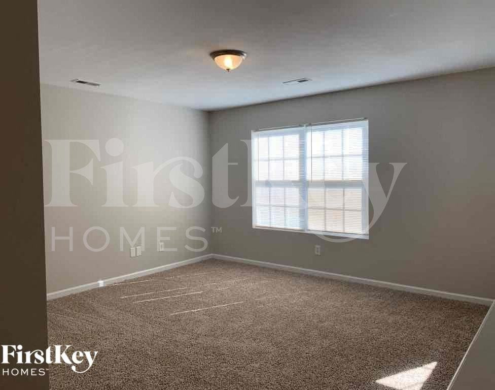 3185 Asheton Grove Ct - Photo 7 of 14