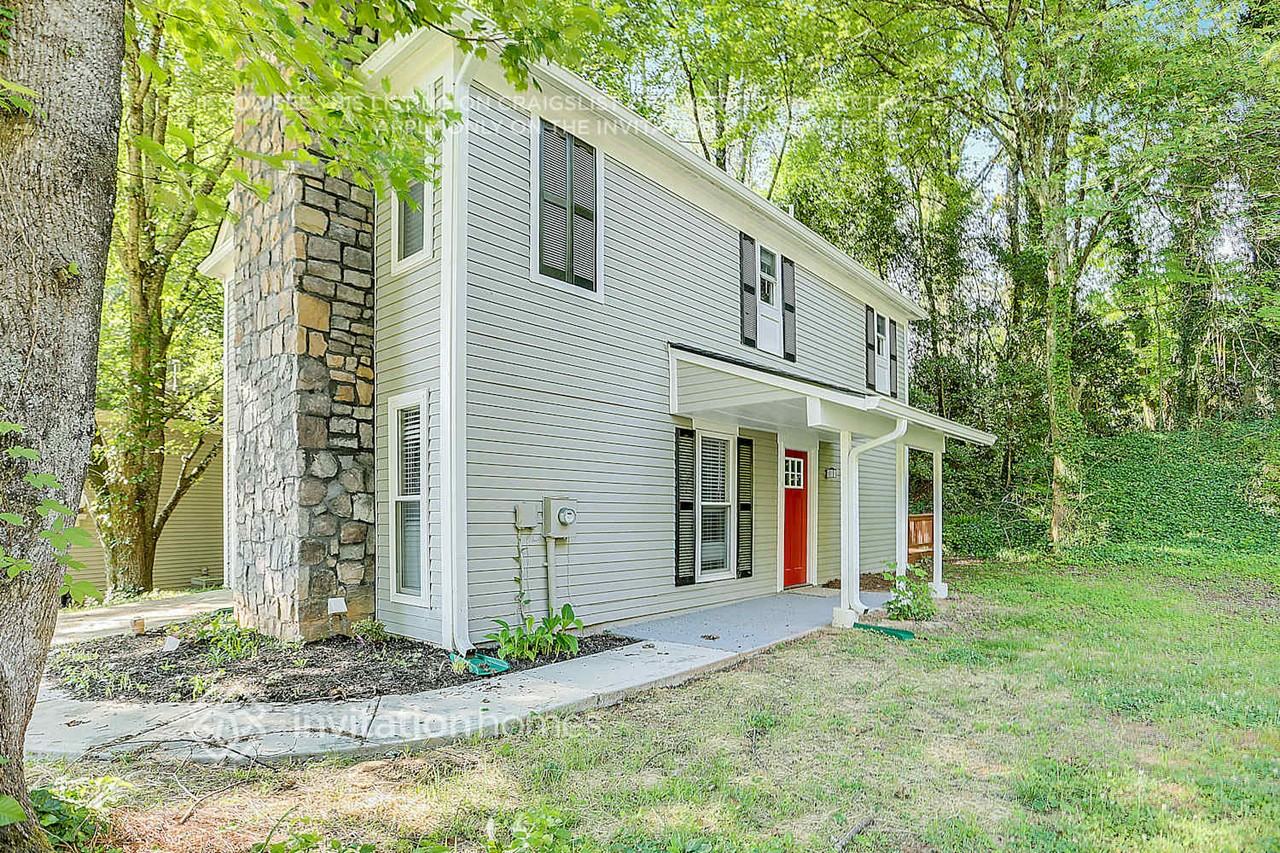 760 Brittany Ct - Photo 3 of 24