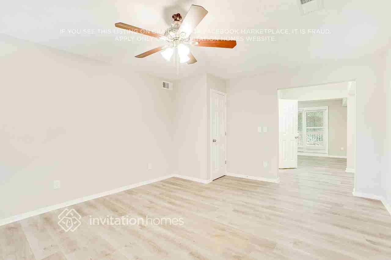 760 Brittany Ct - Photo 7 of 24