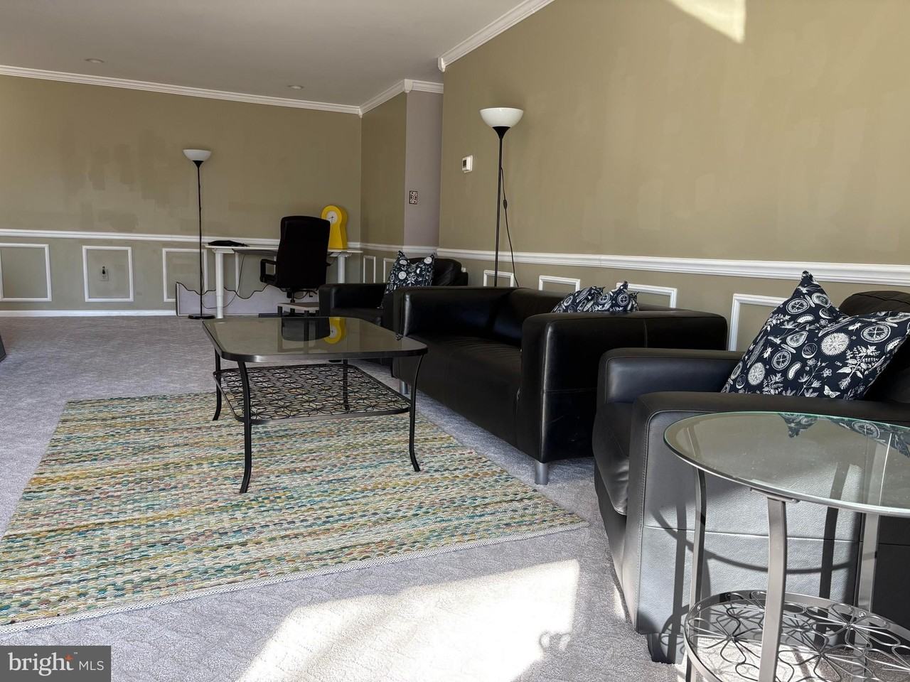 1637 Oakwood Dr Apt S410 - Photo 4 of 16