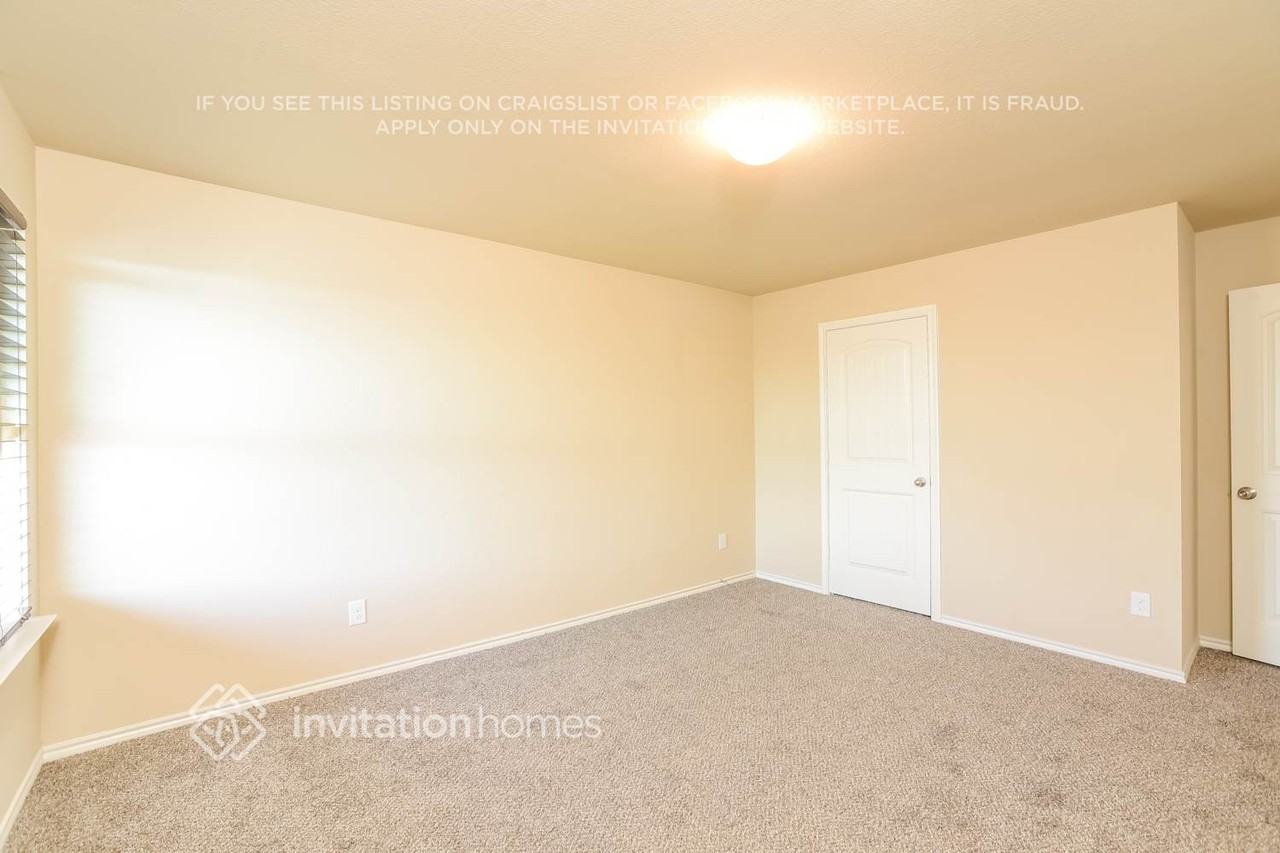 954 Corbitt Ln - Photo 7 of 15