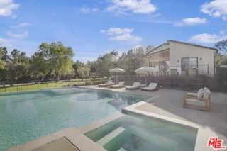 1754 Lechusa Rd - Photo 4 of 8