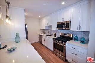 2021 California Ave #2 - Photo 7 of 8