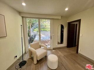 3943 Fredonia Dr - Photo 3 of 8