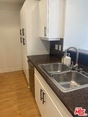 1862 S Bentley Ave #303 - Photo 4 of 8