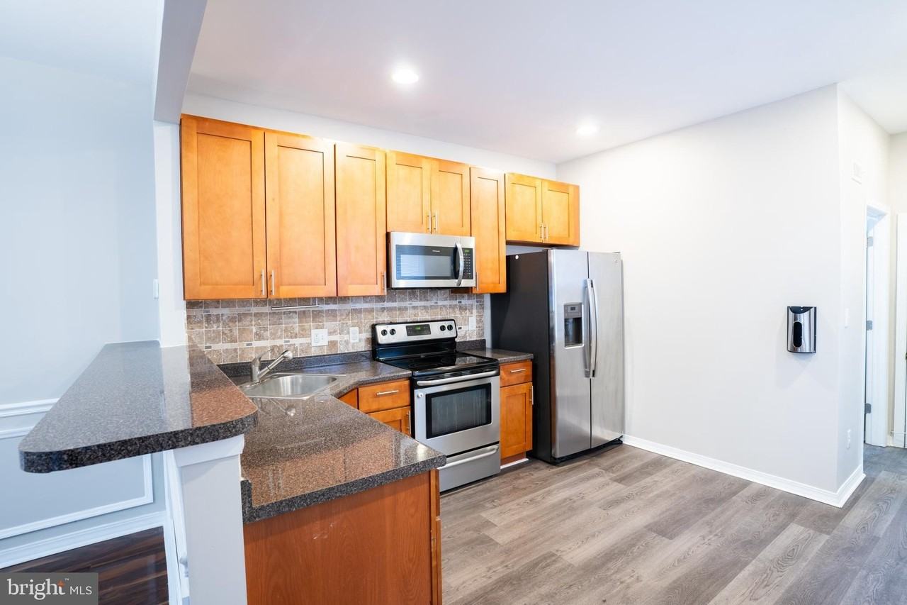 1745 N 60th St - Photo 4 of 20