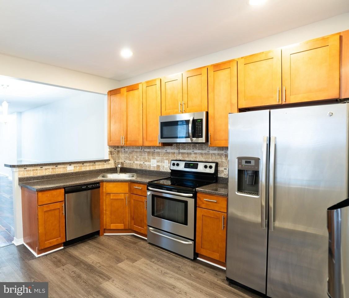 1745 N 60th St - Photo 5 of 20