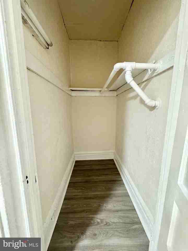 5040 Walnut St Apt 2r - Photo 4 of 7