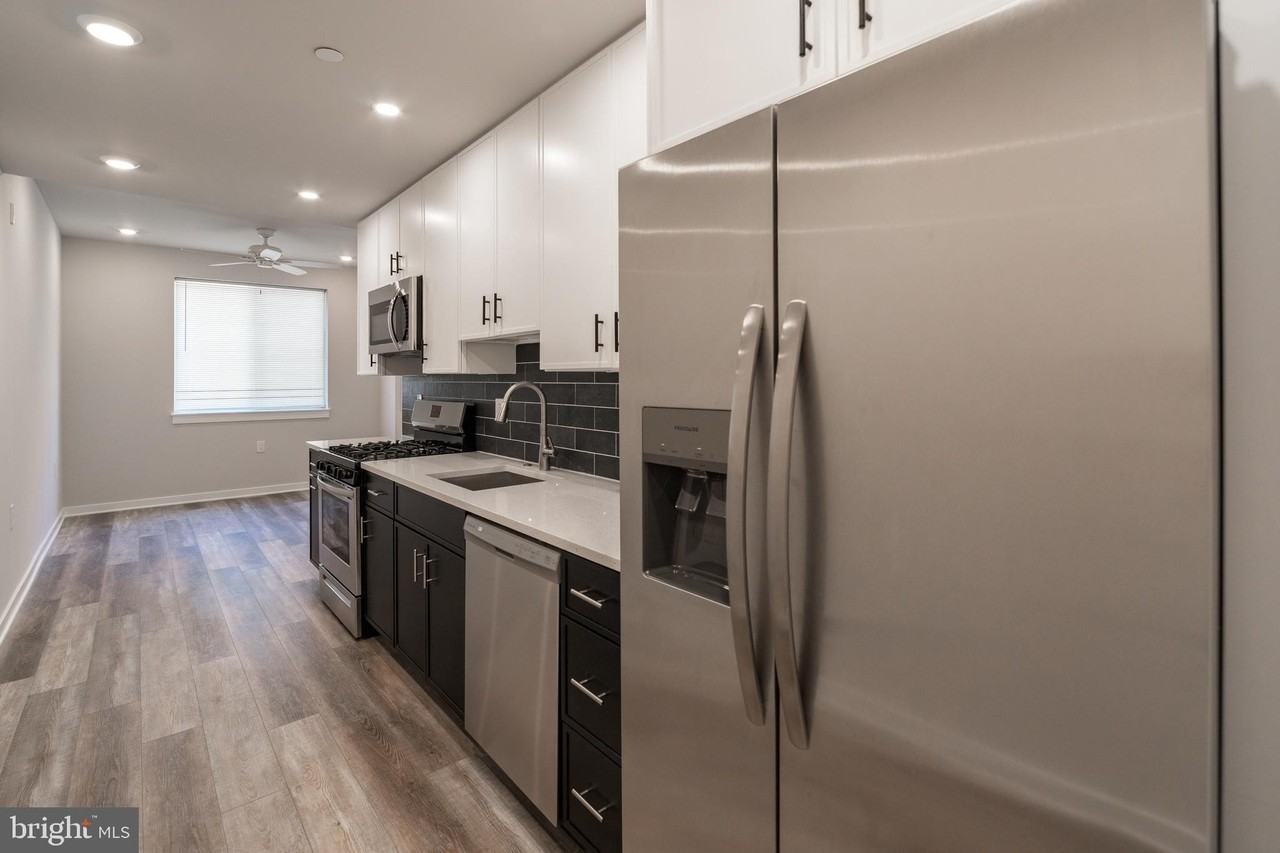 644 N 38th St Unit A - Photo 2 of 22