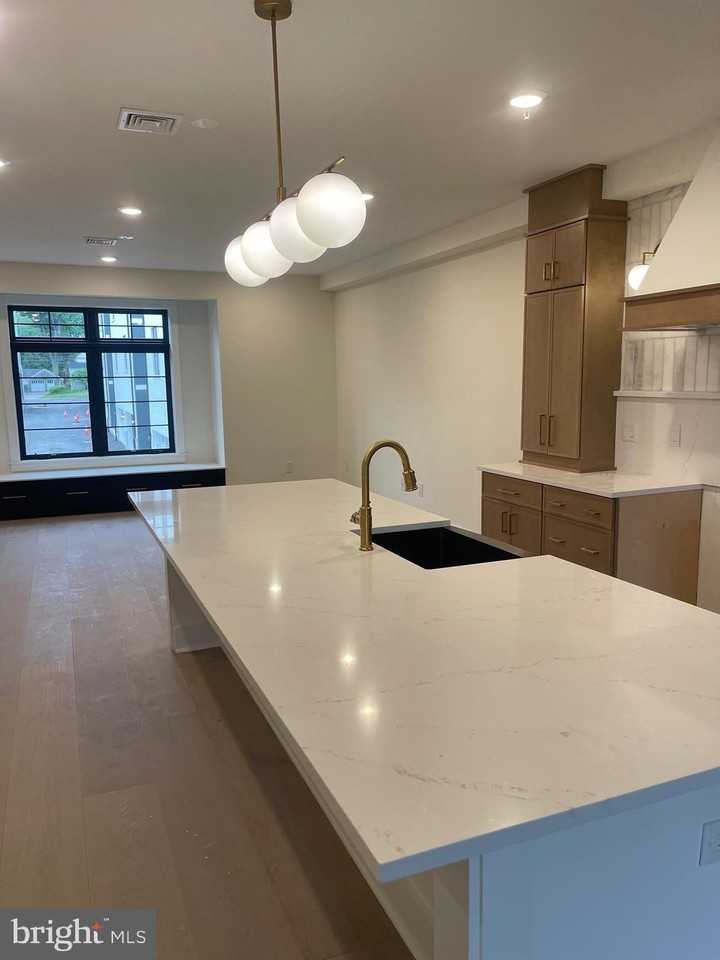 7519 Ridge Ave - Photo 4 of 26