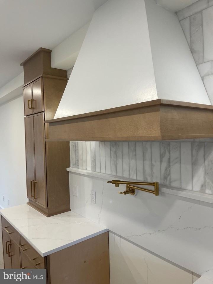 7519 Ridge Ave - Photo 6 of 26