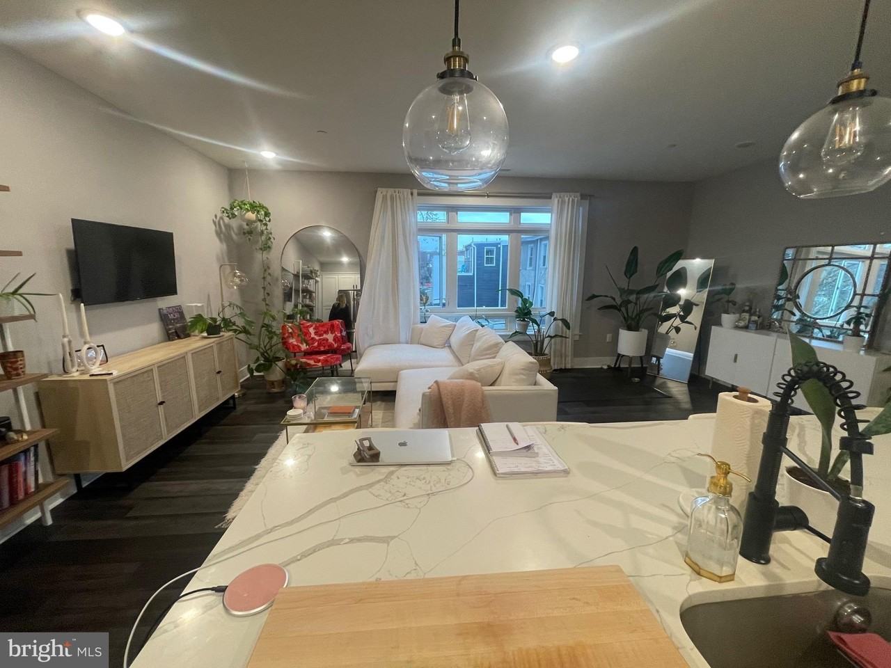 4007 Ridge Ave - Photo 7 of 14