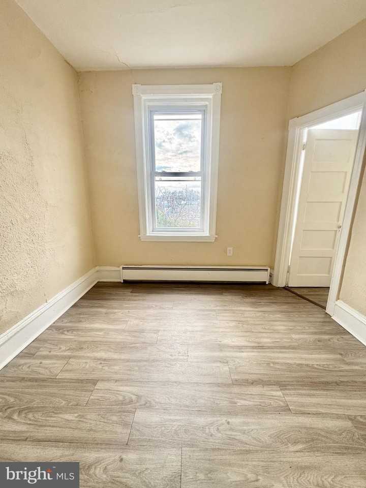 5040 Walnut St Apt 3r - Photo 5 of 9