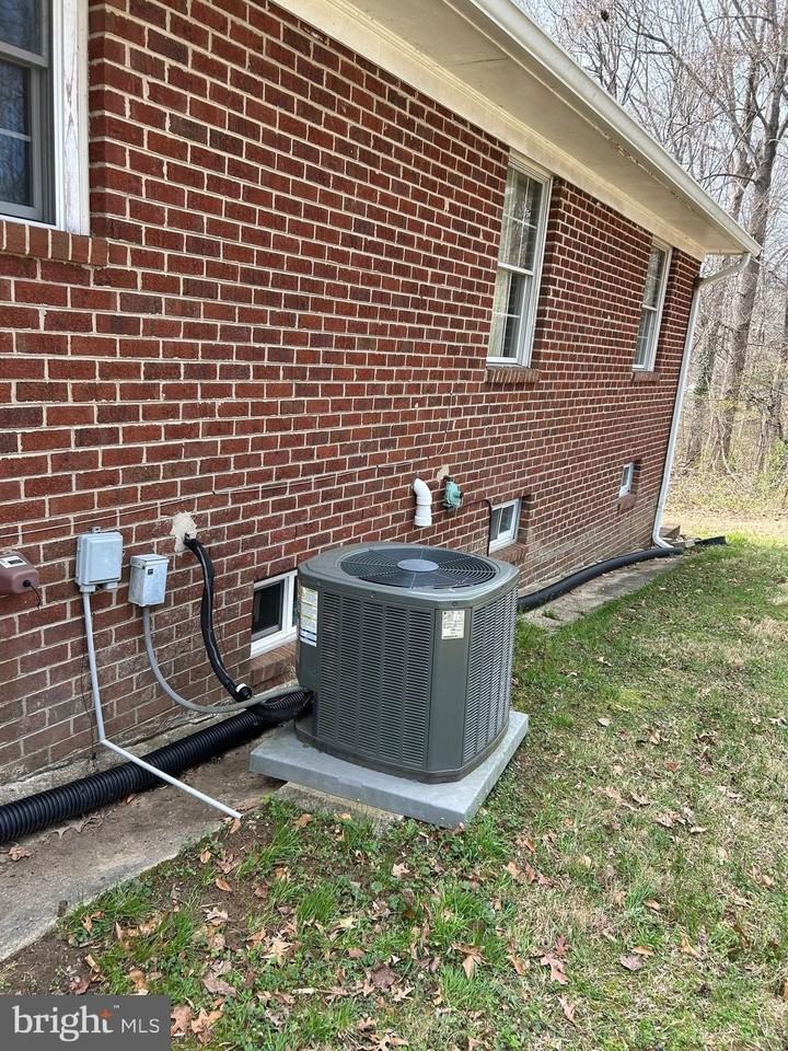 23181 Tidewater Trl - Photo 2 of 16