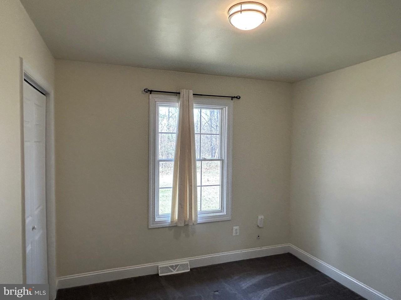 23181 Tidewater Trl - Photo 6 of 16