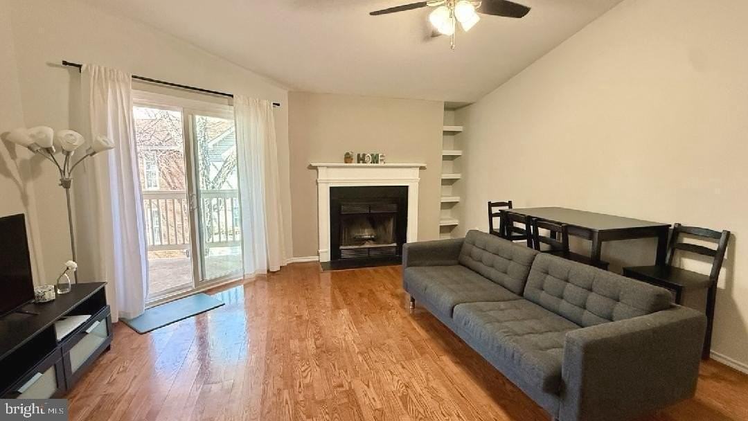 1532 Lincoln Way Apt 304 - Photo 2 of 21