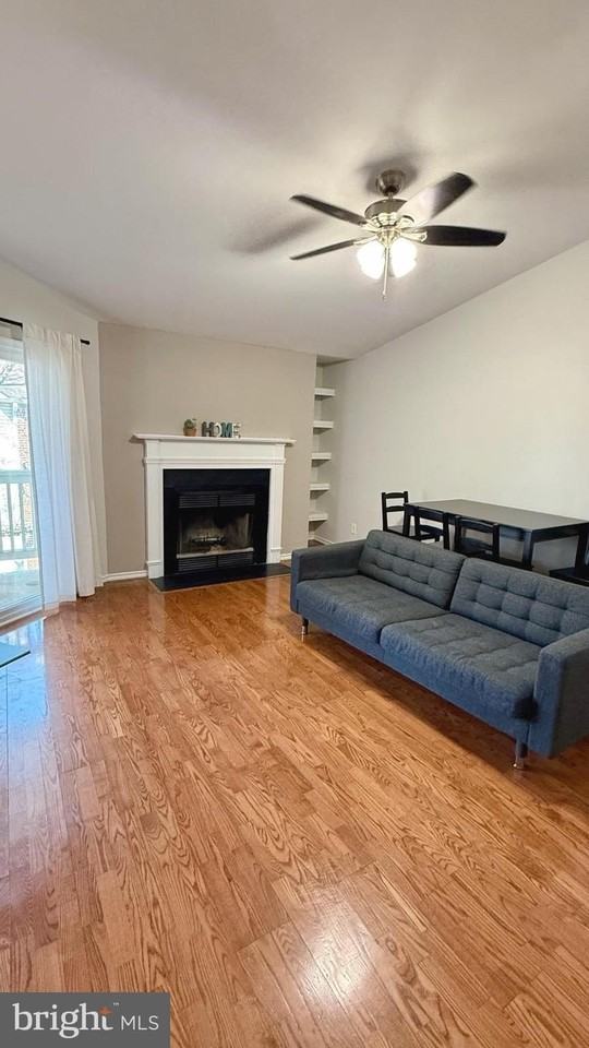 1532 Lincoln Way Apt 304 - Photo 4 of 21