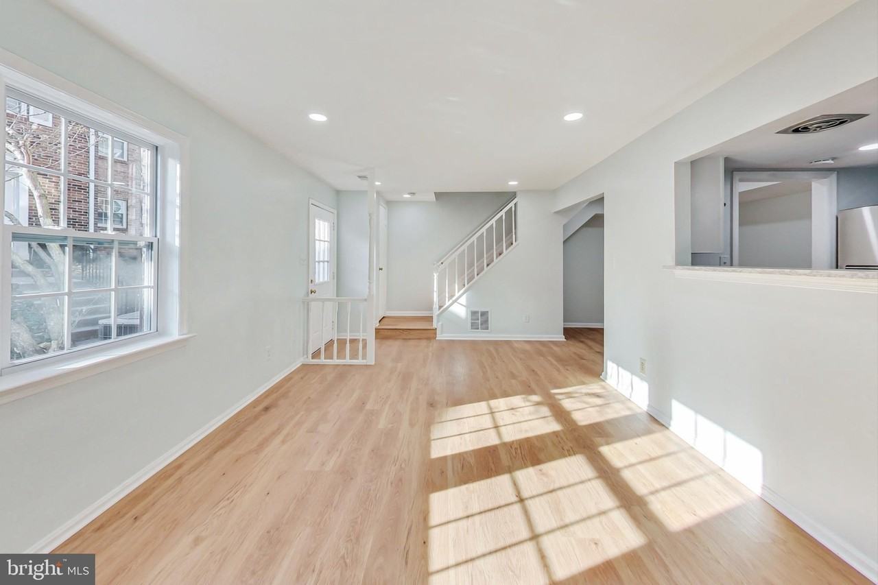 9841 Hagel Cir - Photo 4 of 29