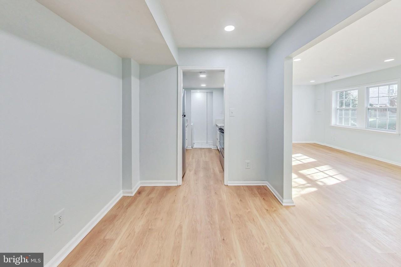 9841 Hagel Cir - Photo 7 of 29