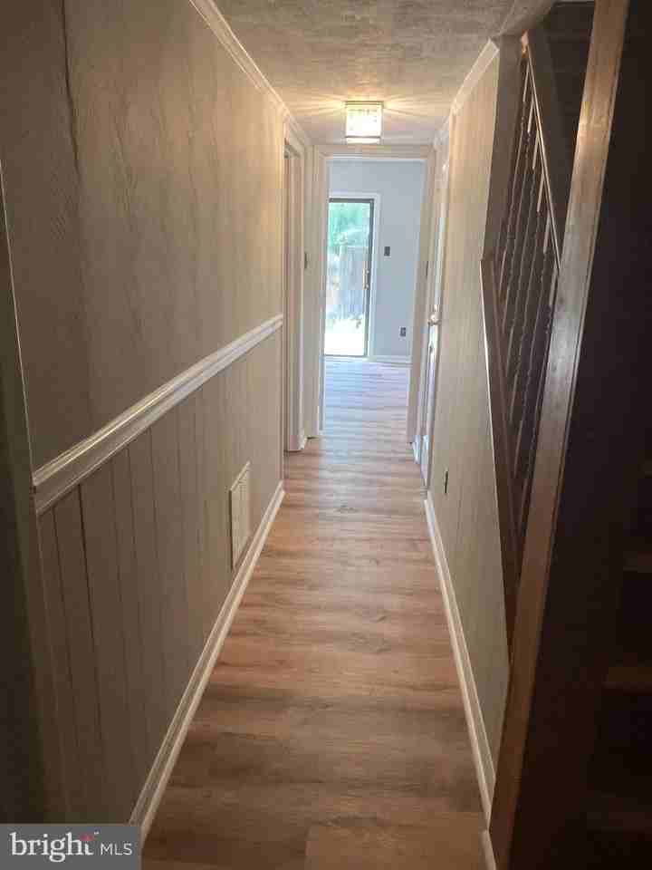 104 Giles Pl - Photo 3 of 14