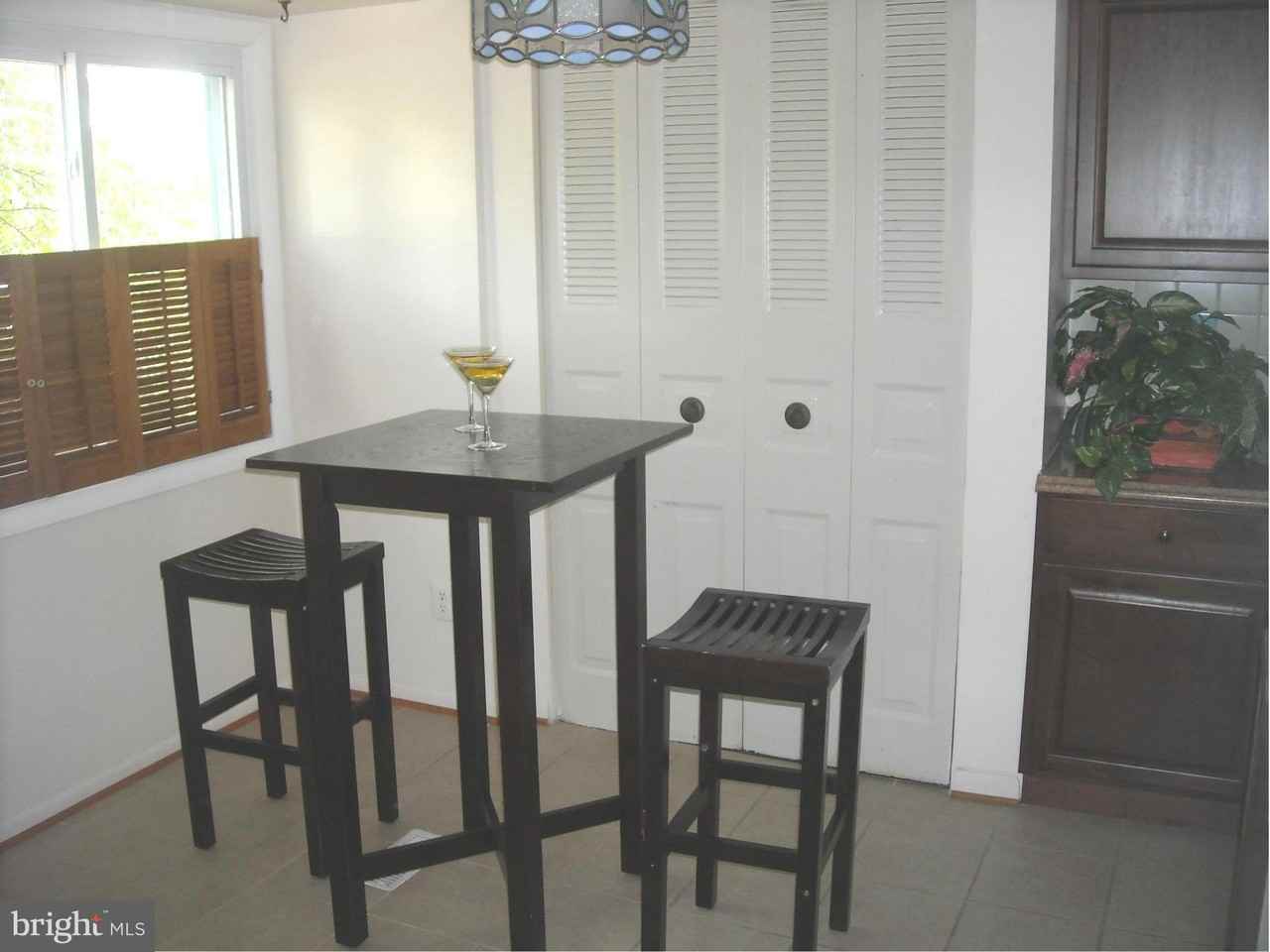 104 Giles Pl - Photo 6 of 14