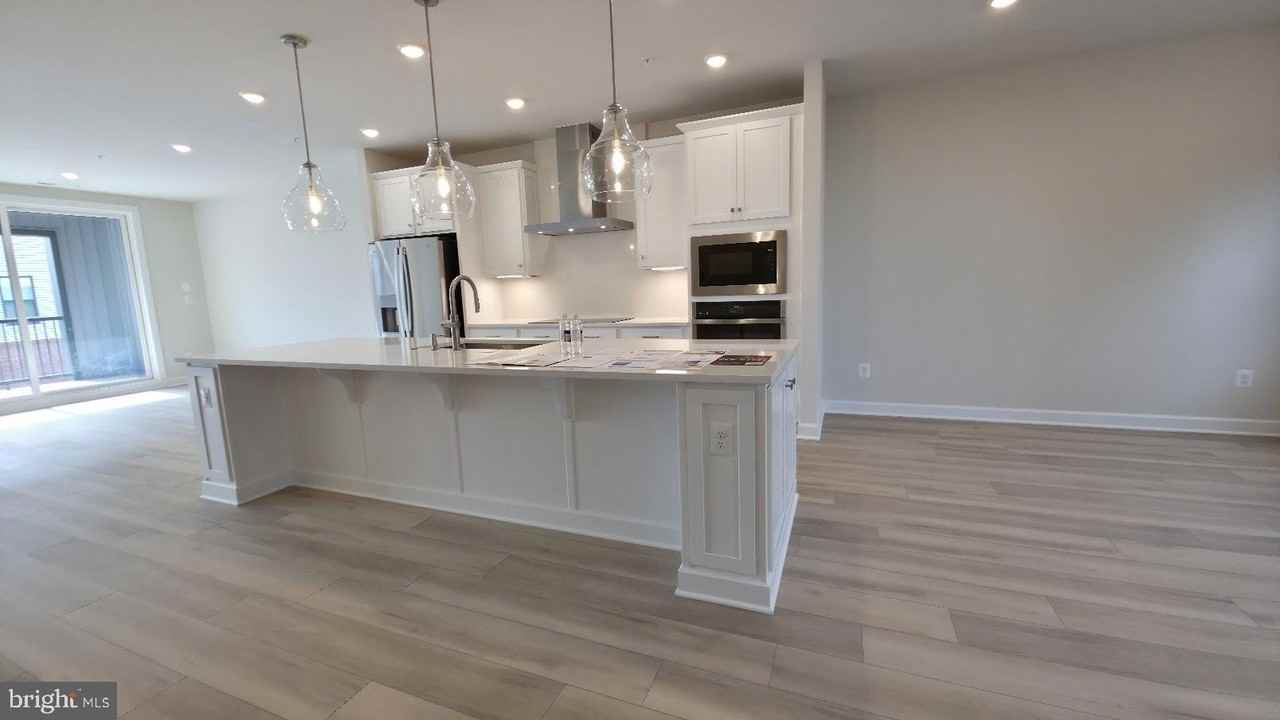 21829 Express Ter Lot 1108 - Photo 7 of 32