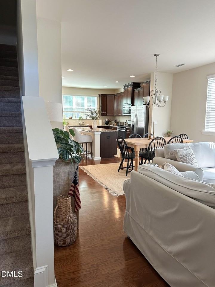 6044 Kentworth Dr - Photo 3 of 18