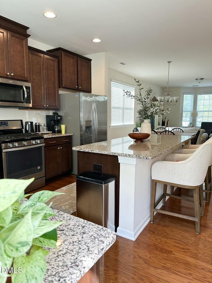 6044 Kentworth Dr - Photo 7 of 18